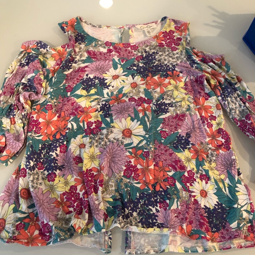 Floral cold shoulder shirt